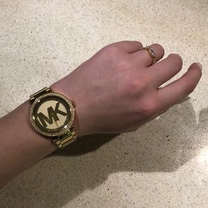 Michael Kors Watch - Gold